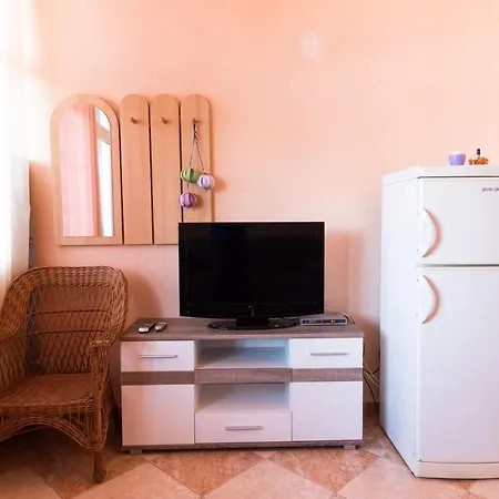 Nensi Apartman *
