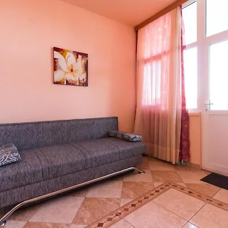 Nensi Apartman Kukljica