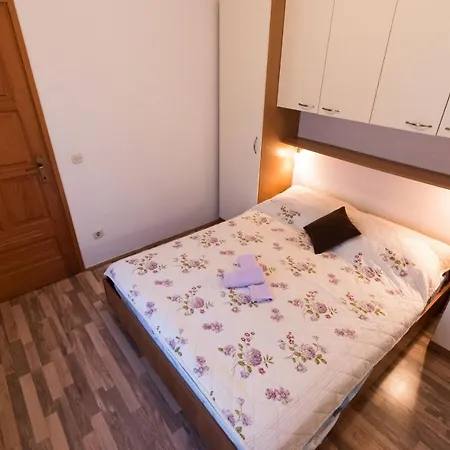 Apartman Nensi Kukljica