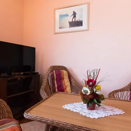 Apartman Nensi *