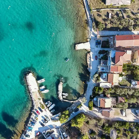 Nensi Apartment Kukljica