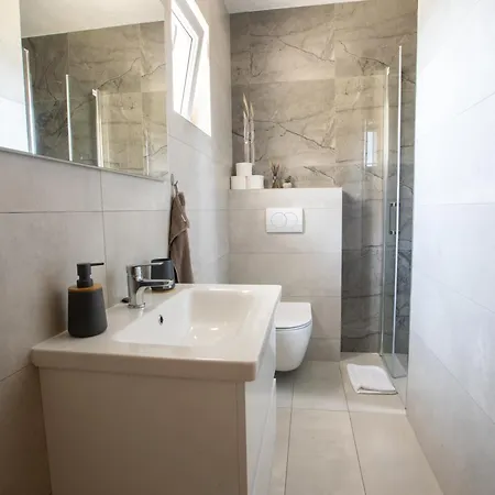 Apartment Nensi Kukljica