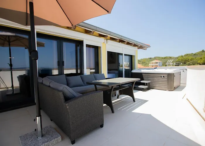 Nensi Апартаменты *