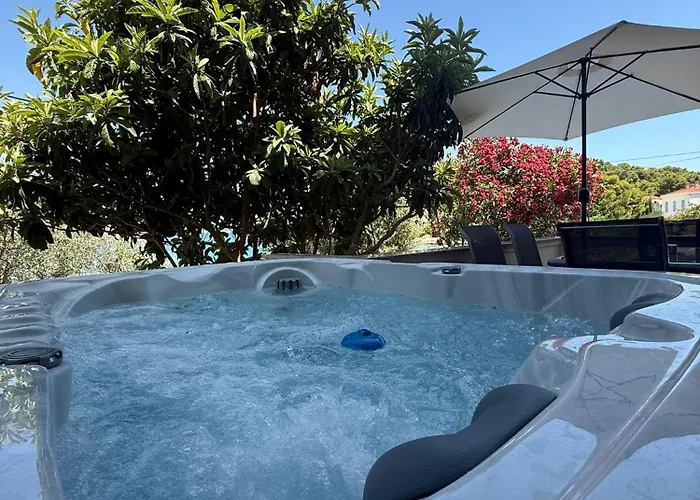 Nensi アパート ククリカ